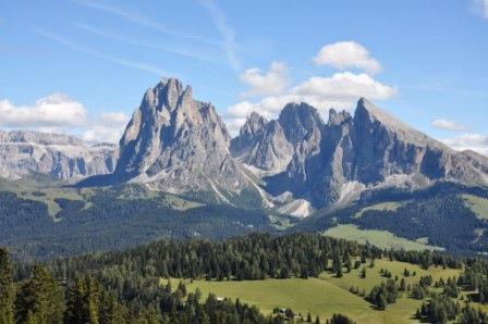 Trekking sulle Dolomiti: Sassolungo, Sassopiatto e Catinaccio